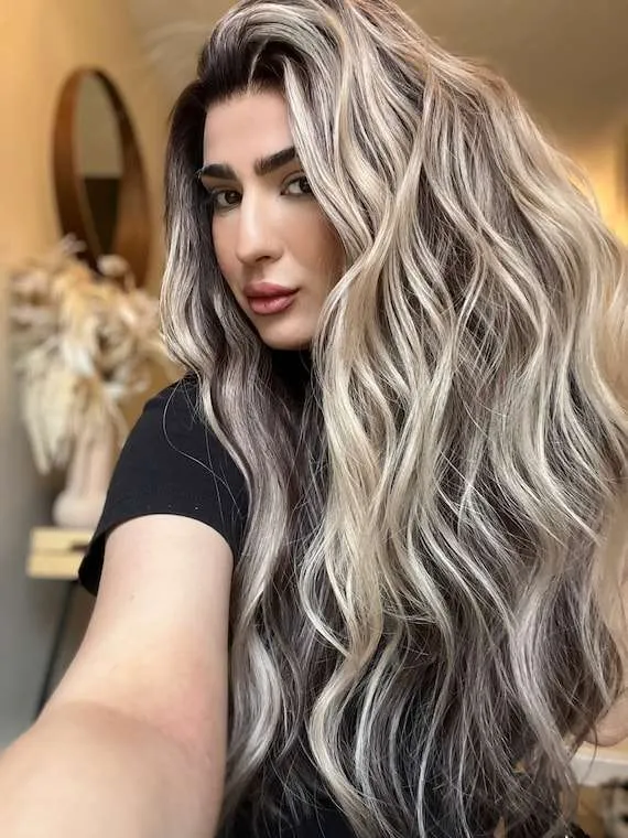 mixed shades of applied mcrolink hair extensions blonde and brown